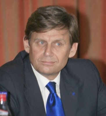 Mihei face o demonstraţie de cum se susţin examenele la ANR
